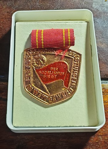 Medaille für ausgezeichnete - fÜr,
