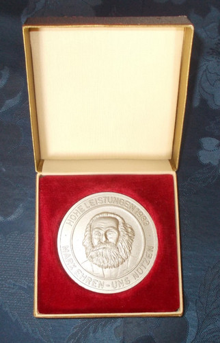 Karl marx medaille für - karl-marx-medaille,