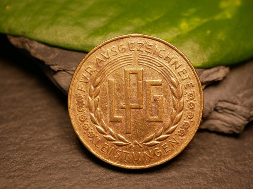 Goldfarbene medaille ddr für - ddr,