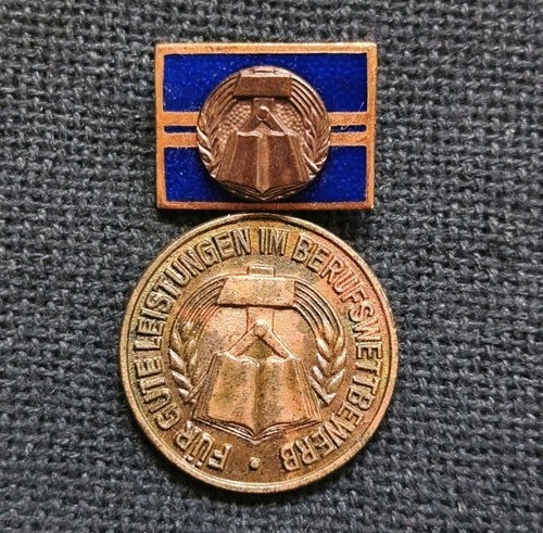 Auszeichnung ddr medaille - ddr:,